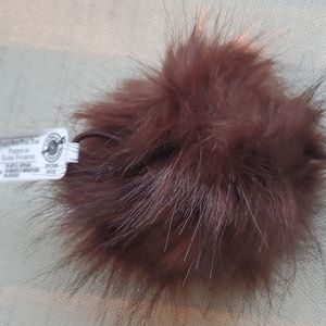 FAUX FUR POM POM